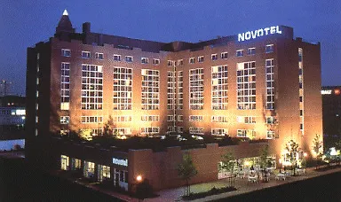 Novotel Frankfurt City Fráncfort del Meno 4*,